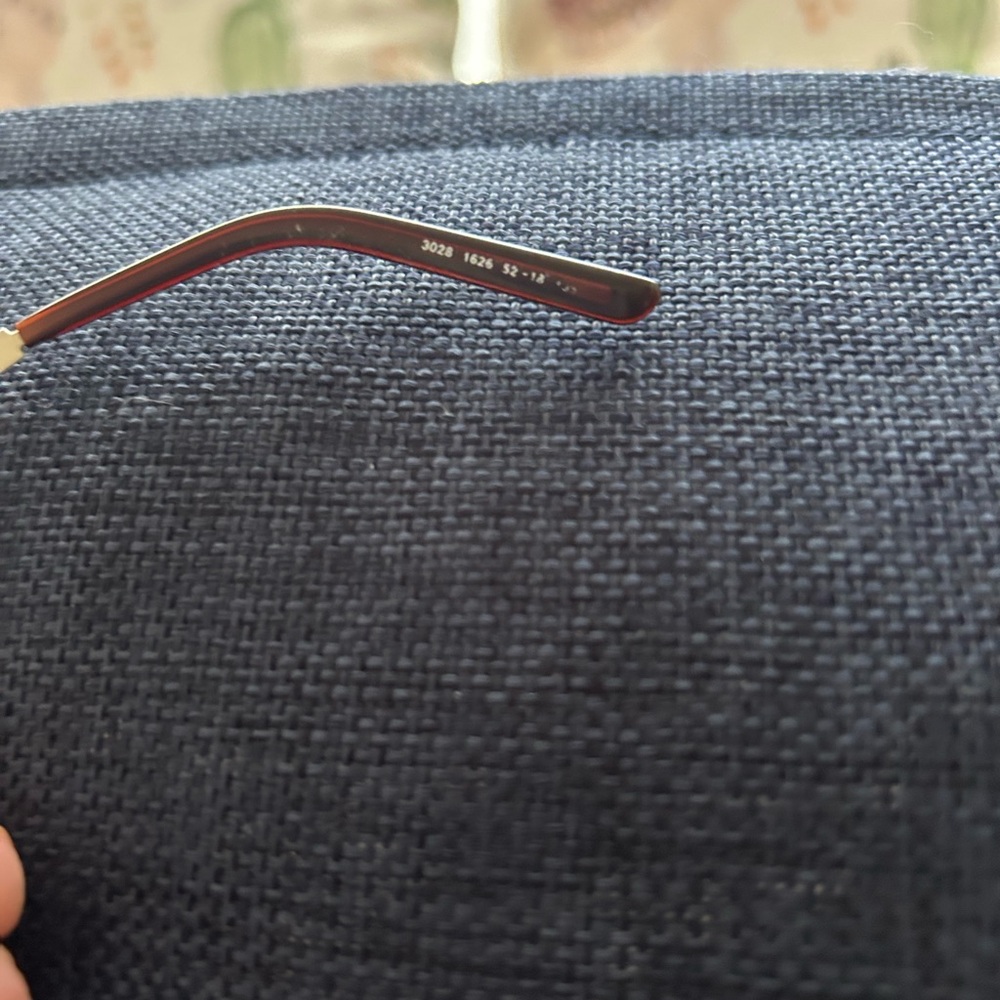 Unique Designer Women’s frames - Picture 7 of 8